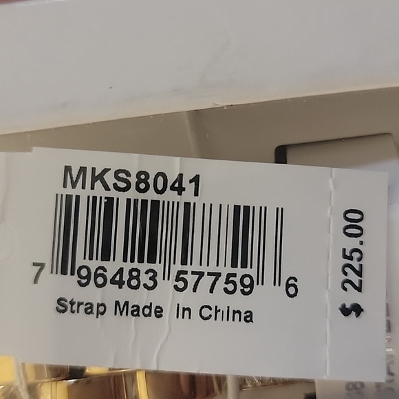 Michael Kors Women's Gold-Tone Stainless Steel Band for Apple Watch, New-in-Box - Picture 5 of 5